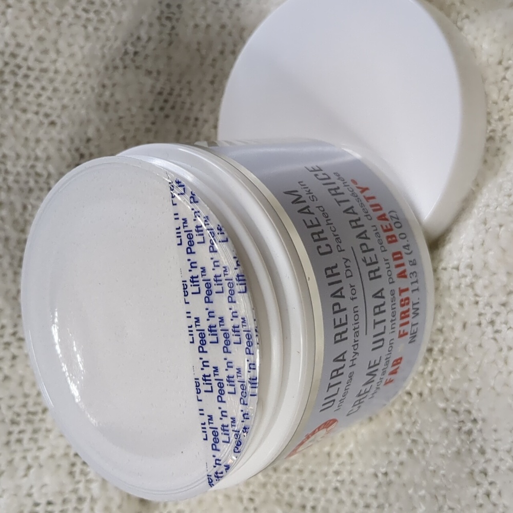 First Aid Beauty Ultra Repair Cream, 113g/4.0oz - Picture 7 of 9